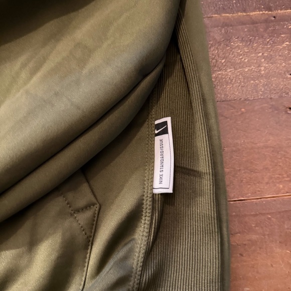 Pittsburgh Steelers Salute to Service Olive Green NFL Hoodie - Picture 4 of 8